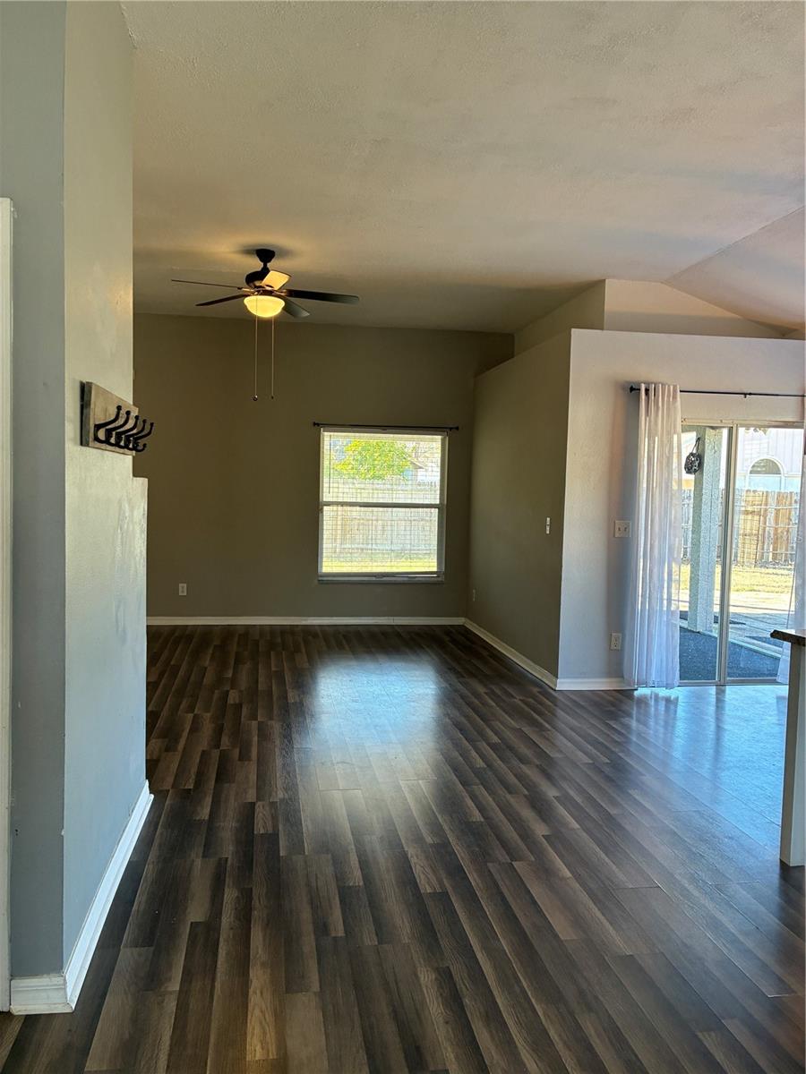 Image 5 of 34 For 5841 Dorham Place