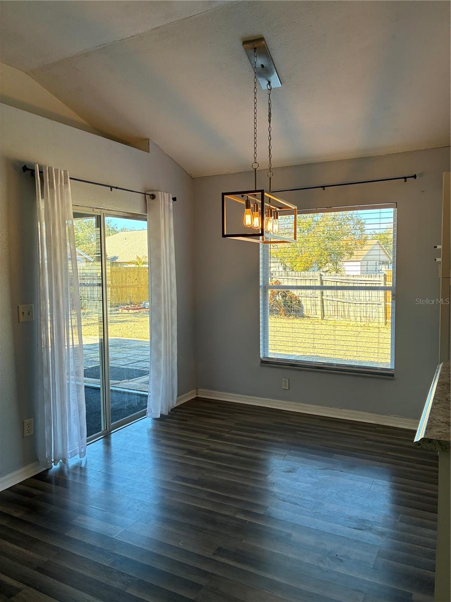 Image 8 of 34 For 5841 Dorham Place