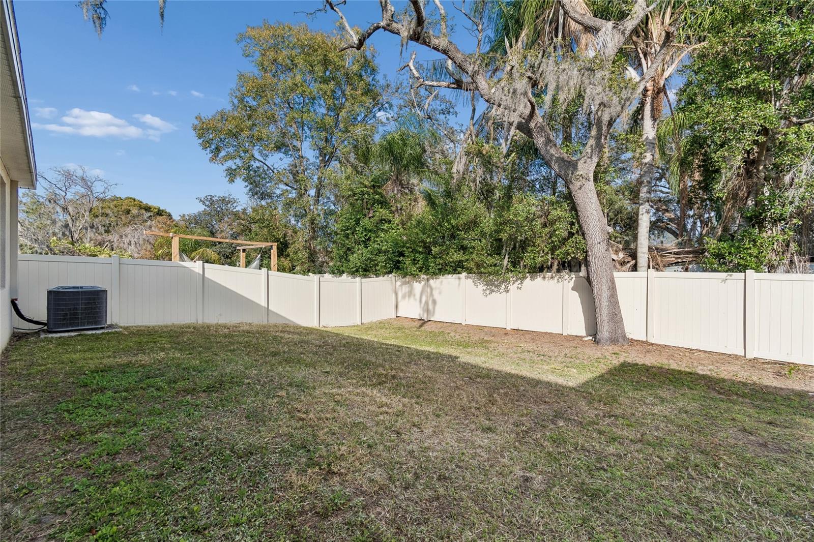 Image 32 of 42 For 5221 Hillside Meadow Place