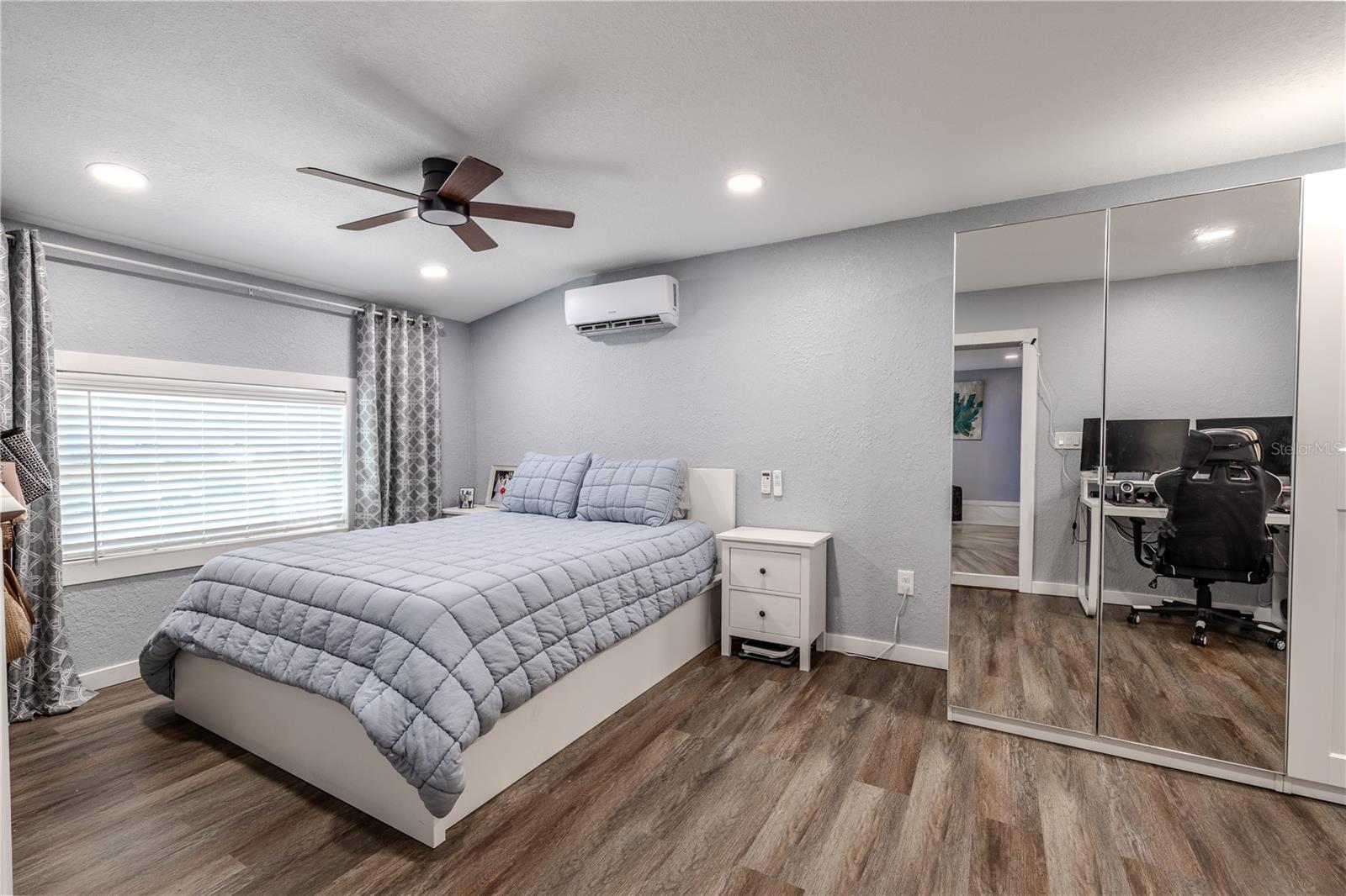 Image 10 of 26 For 4210 Sandalwood Circle S