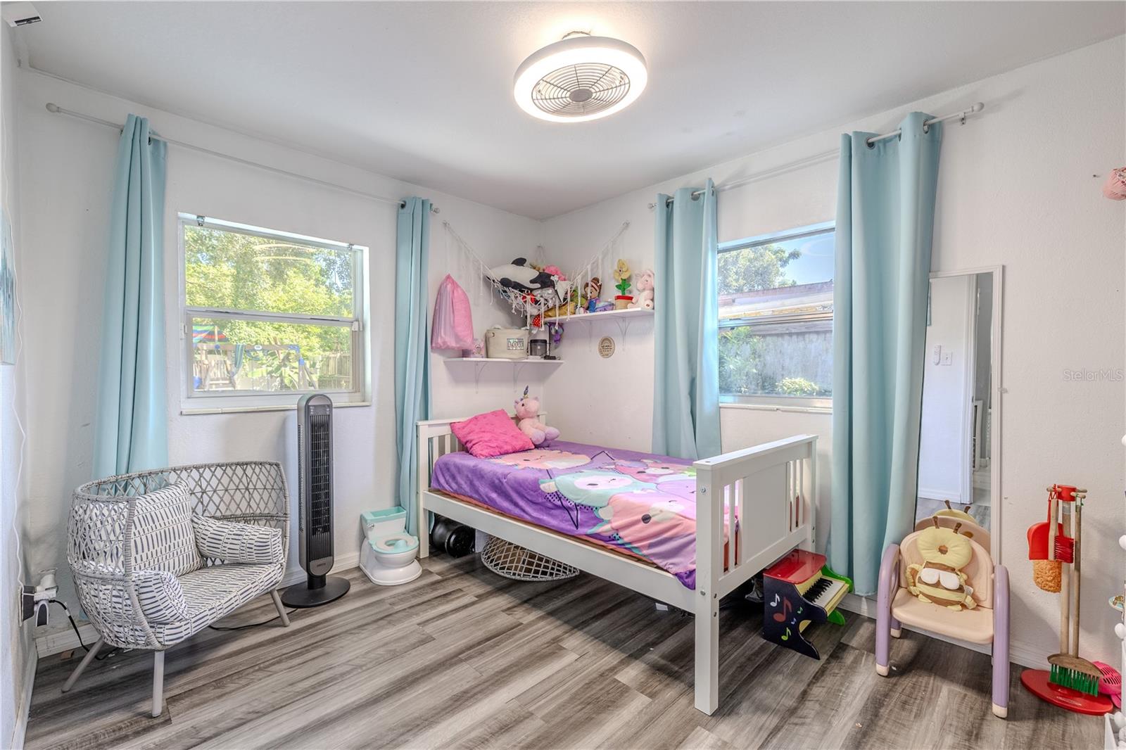 Image 15 of 26 For 4210 Sandalwood Circle S