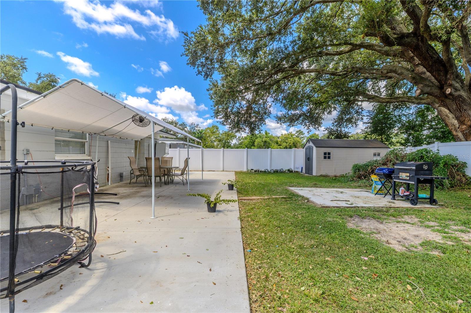 Image 22 of 26 For 4210 Sandalwood Circle S