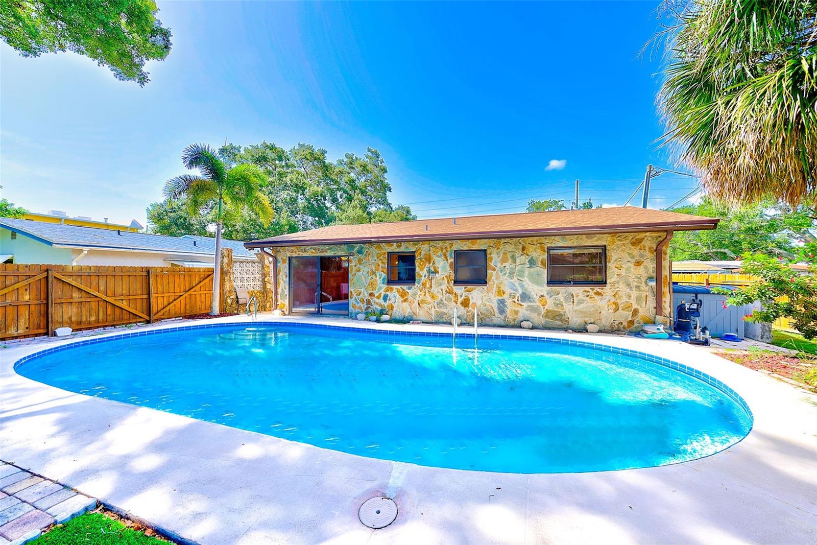 Image 18 of 22 For 3471 14th Avenue N