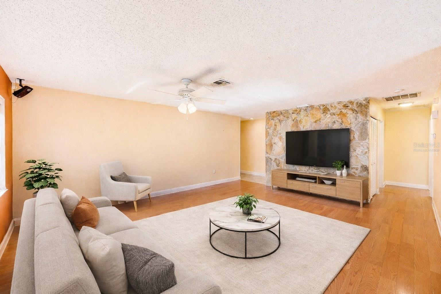 Image 3 of 22 For 3471 14th Avenue N