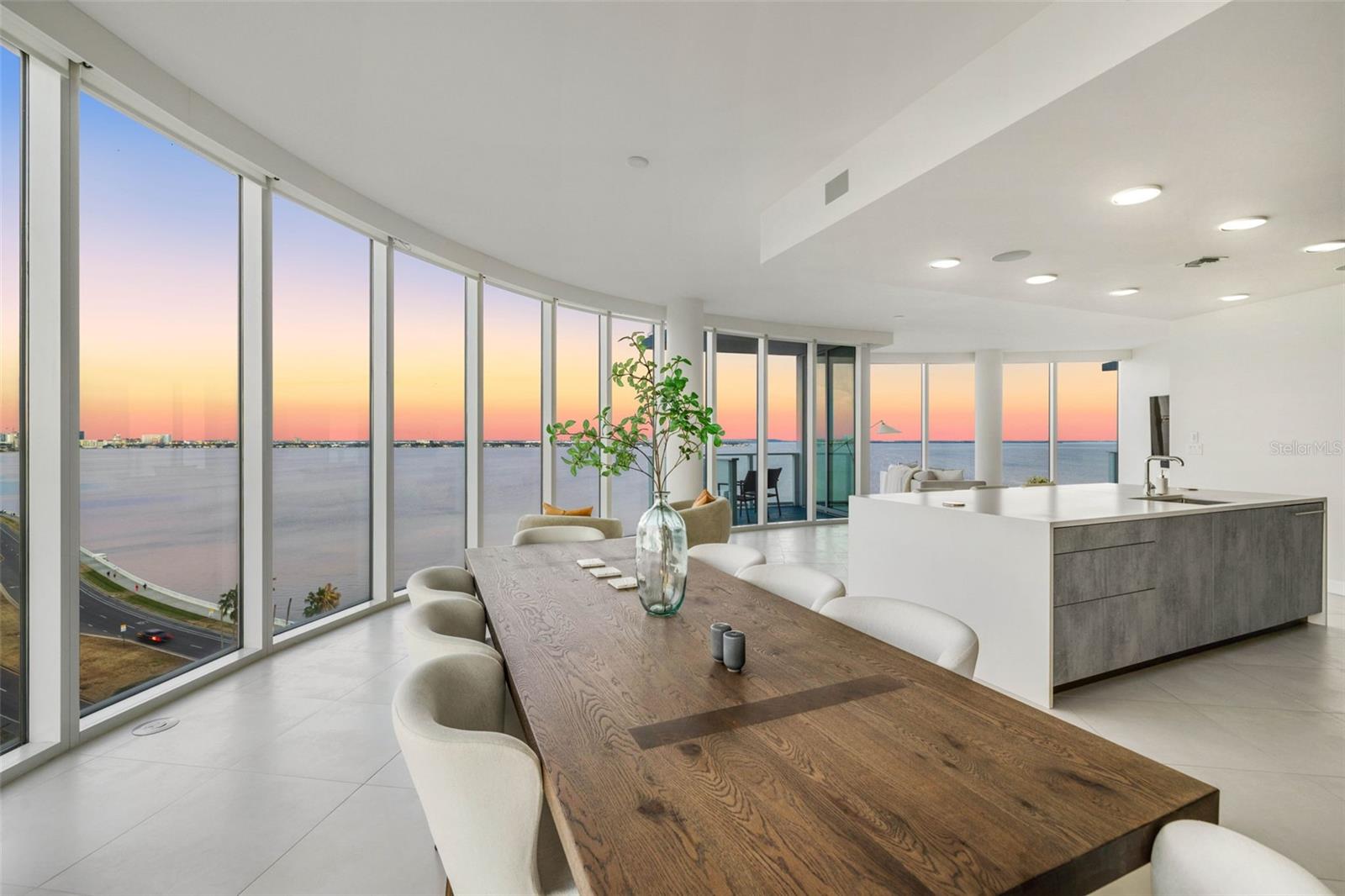 Image 10 of 82 For 2900 Bay To Bay Boulevard 1103