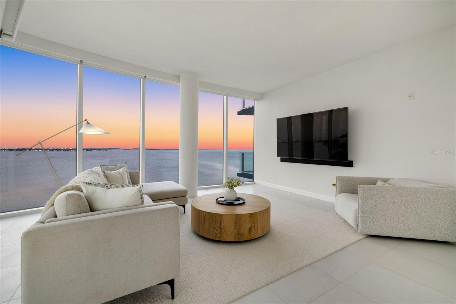 Image 12 of 82 For 2900 Bay To Bay Boulevard 1103