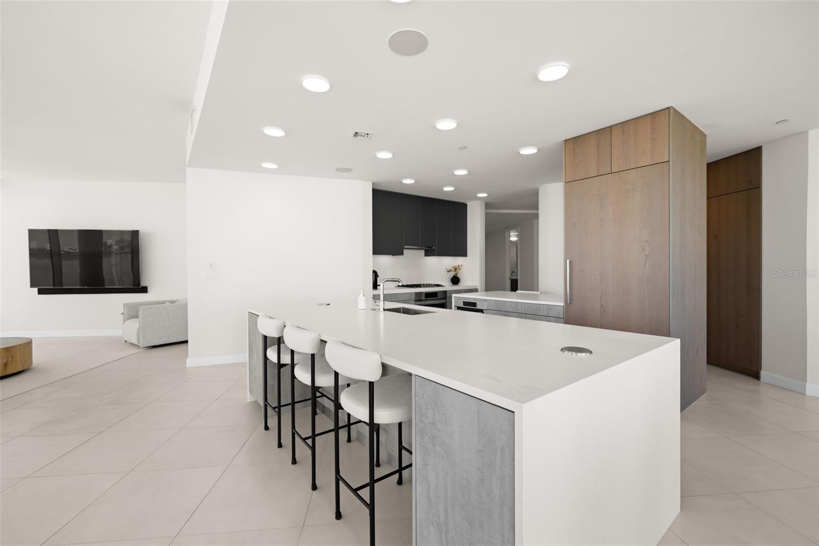 Image 19 of 82 For 2900 Bay To Bay Boulevard 1103