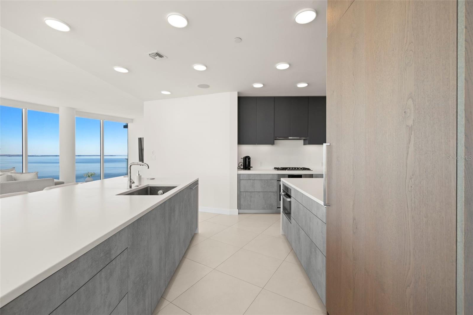 Image 21 of 82 For 2900 Bay To Bay Boulevard 1103