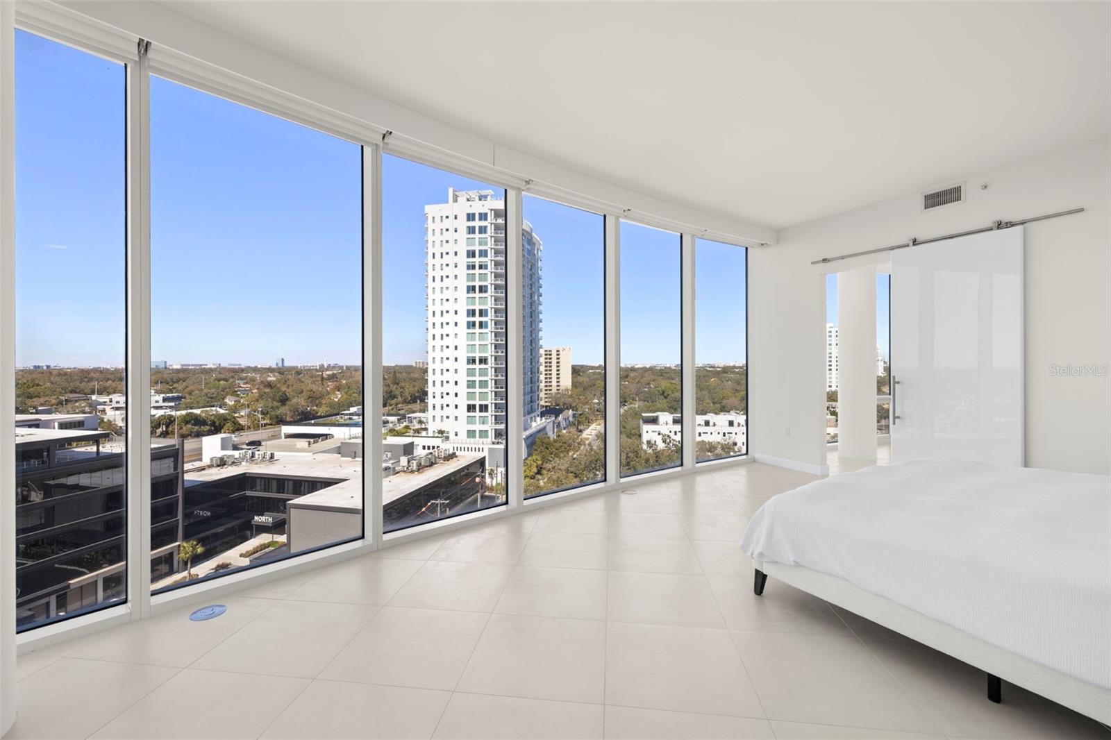 Image 33 of 82 For 2900 Bay To Bay Boulevard 1103