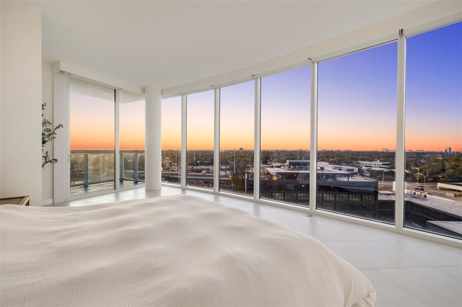 Image 34 of 82 For 2900 Bay To Bay Boulevard 1103