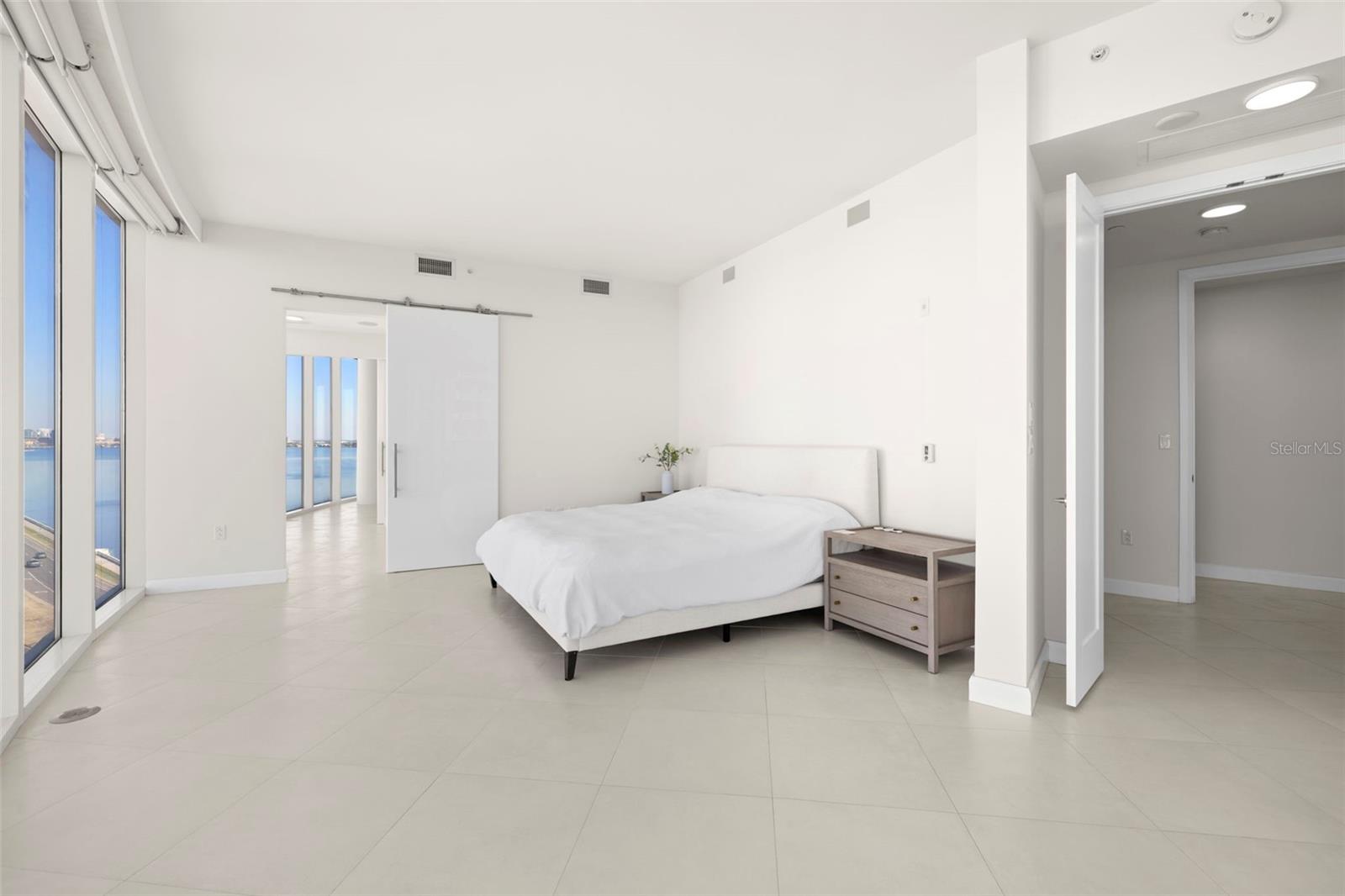 Image 35 of 82 For 2900 Bay To Bay Boulevard 1103