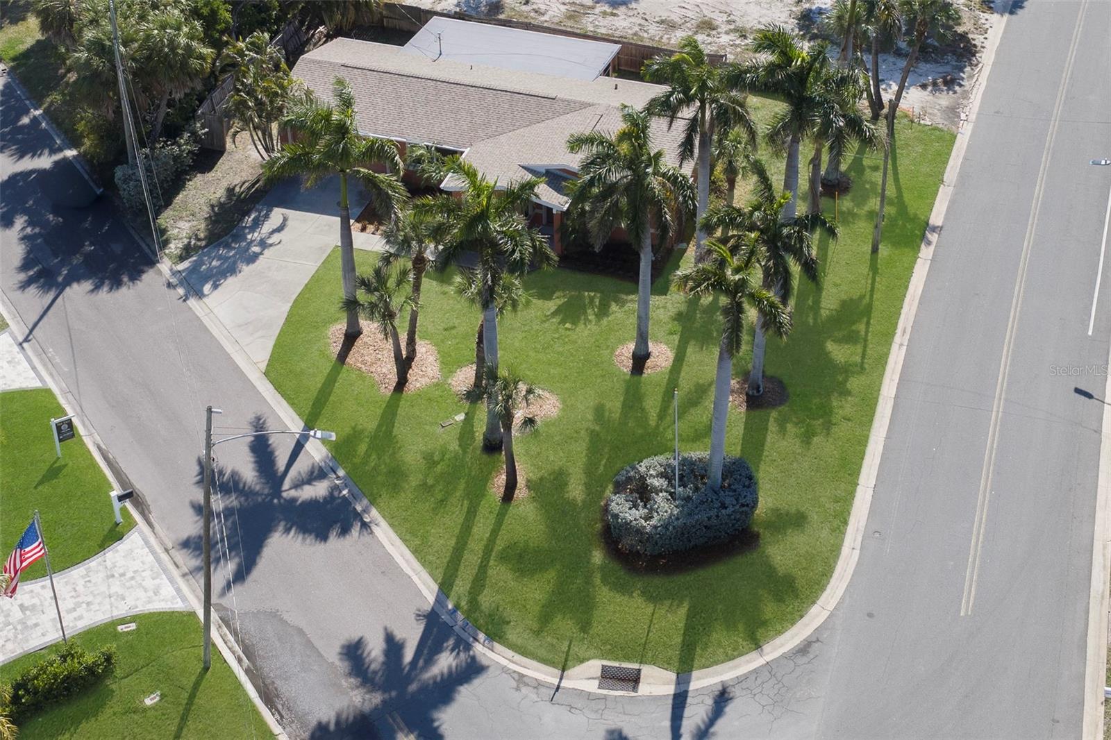 Image 15 of 21 For 191 40th Avenue