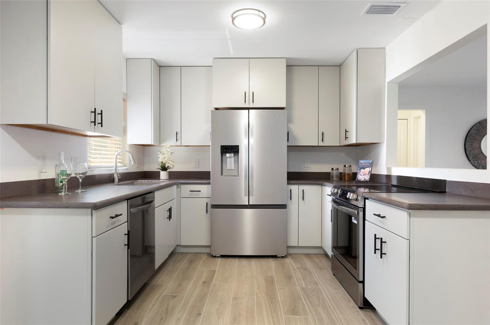 Image 7 of 21 For 191 40th Avenue