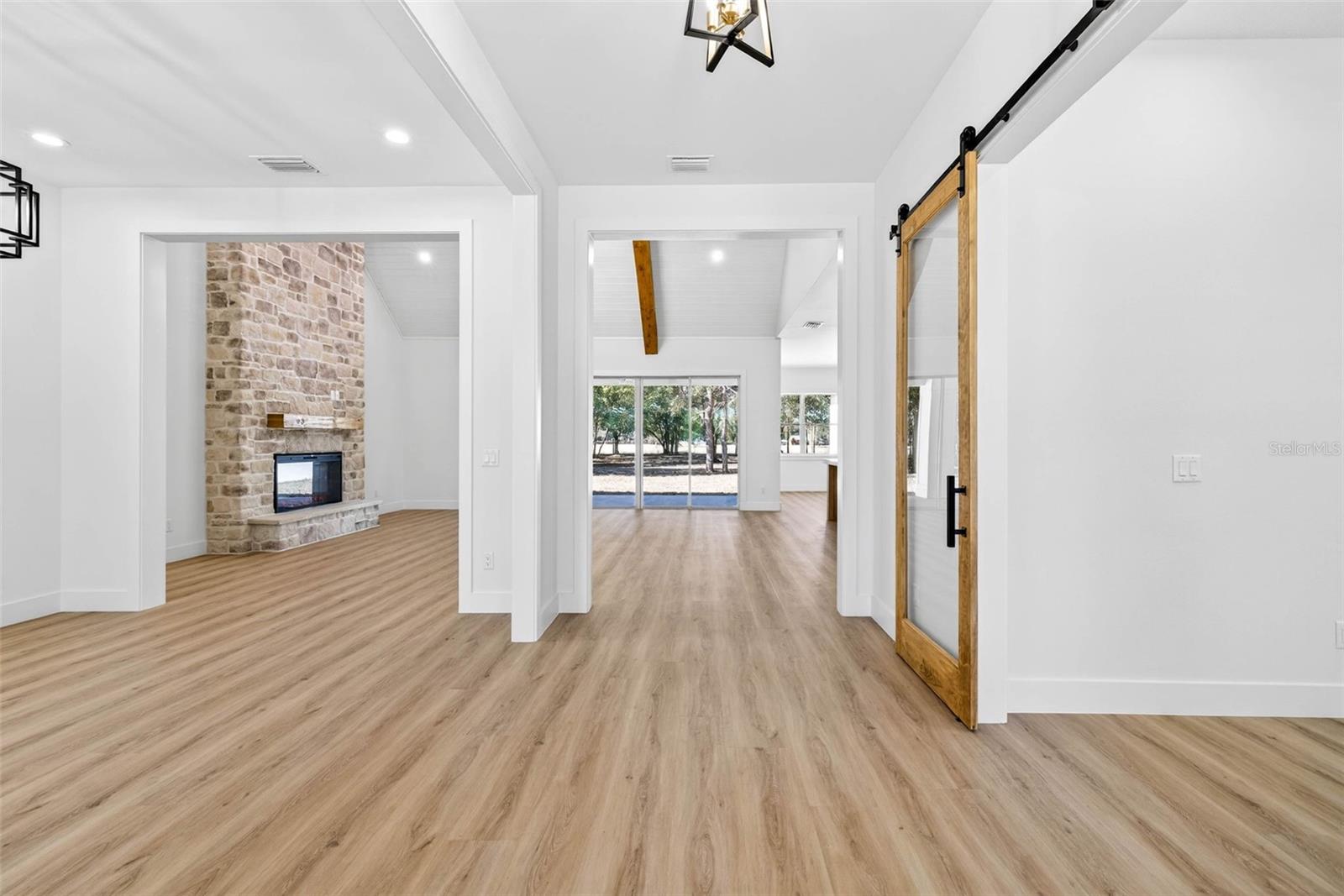 Image 10 of 83 For 14823 Crimson Oaks Trail