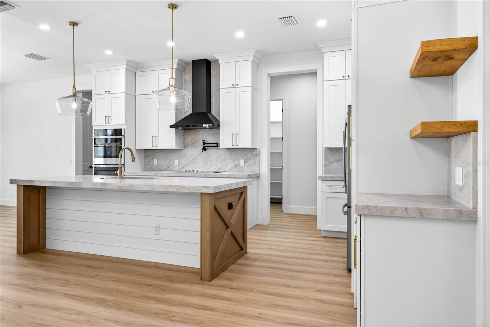 Image 25 of 83 For 14823 Crimson Oaks Trail