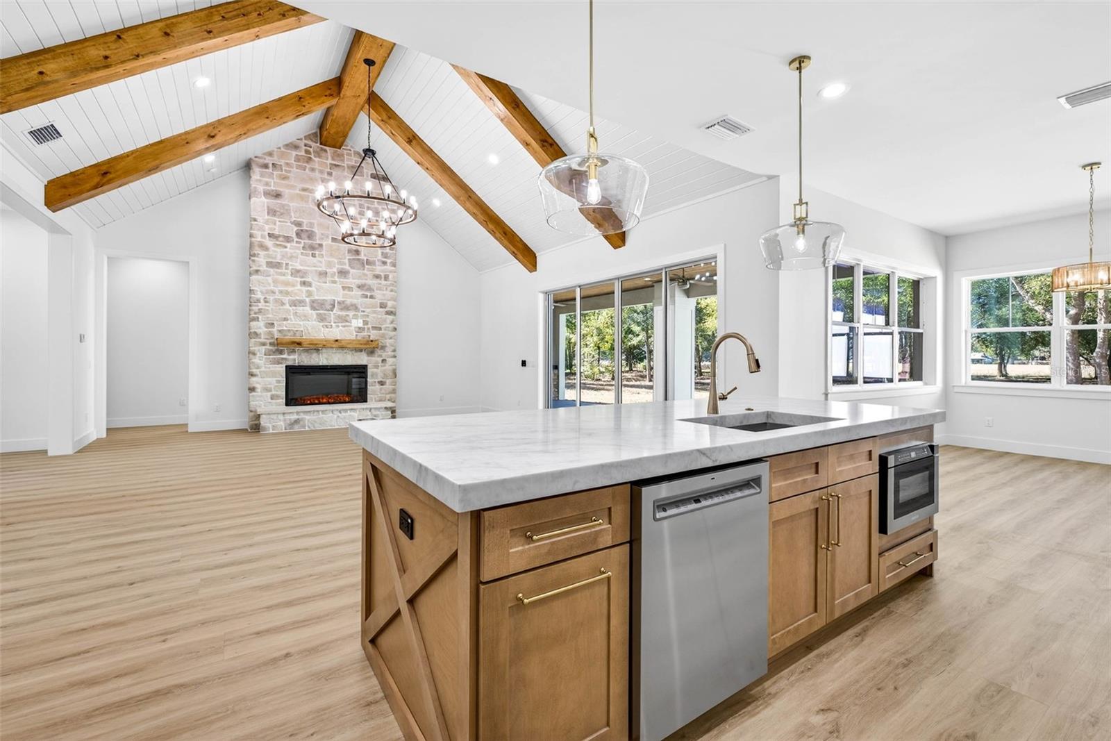 Image 31 of 83 For 14823 Crimson Oaks Trail