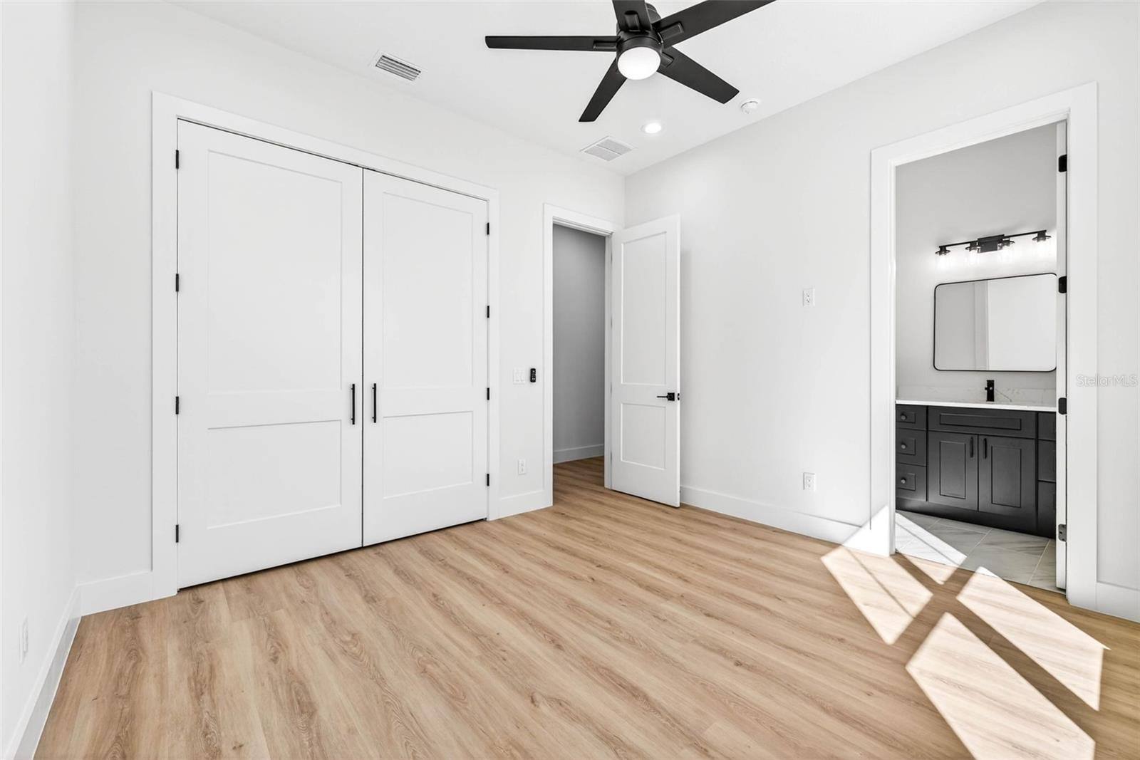 Image 46 of 83 For 14823 Crimson Oaks Trail