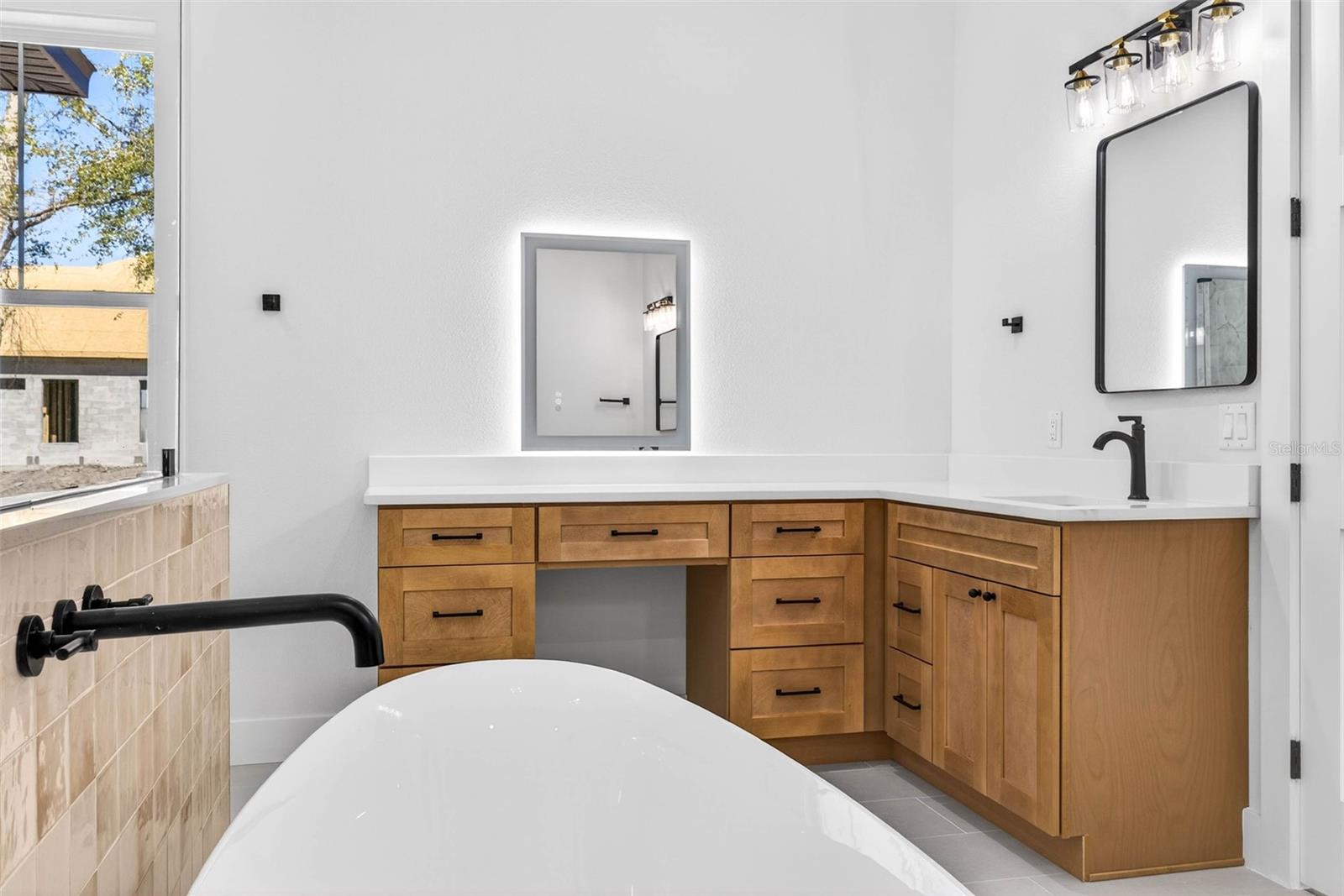 Image 63 of 83 For 14823 Crimson Oaks Trail