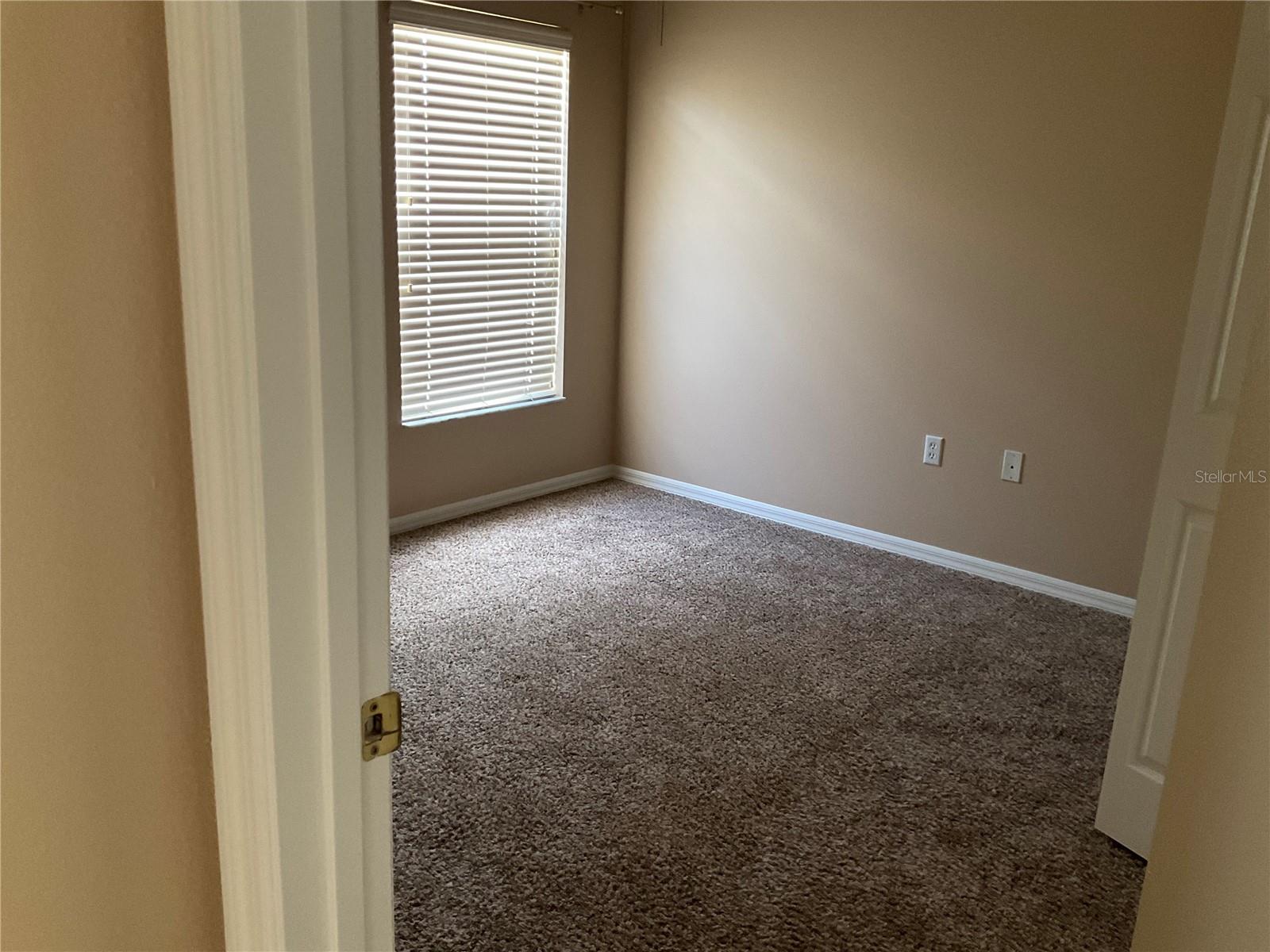 Image 4 of 13 For 2717 Villa Drive