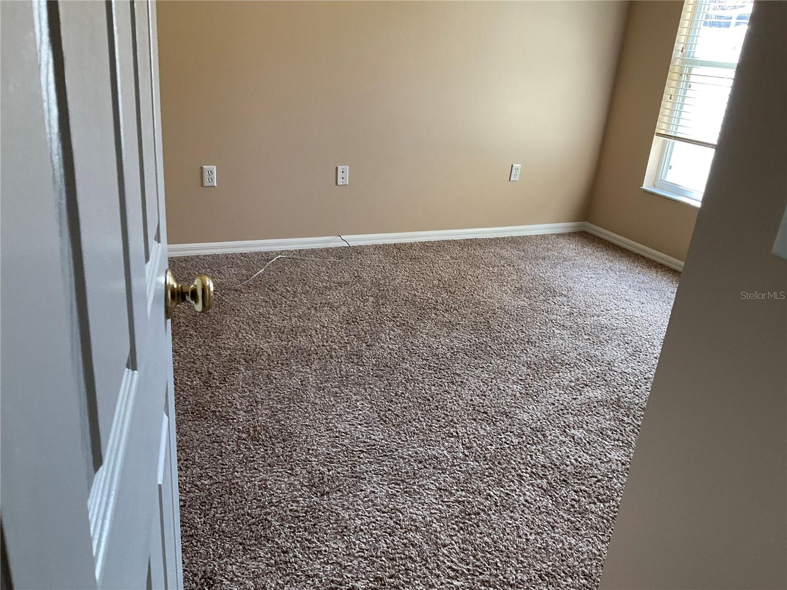 Image 6 of 13 For 2717 Villa Drive