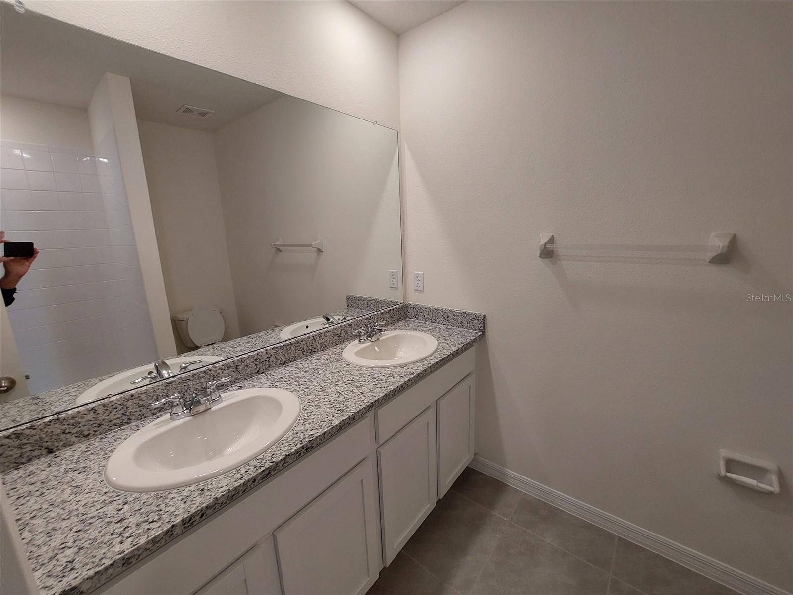 Image 11 of 21 For 35735 Sunflower Hill Drive