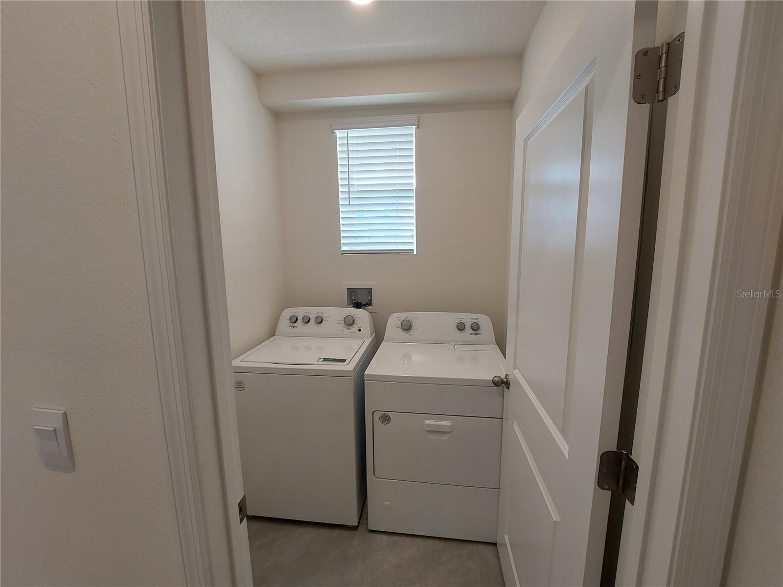 Image 15 of 21 For 35735 Sunflower Hill Drive