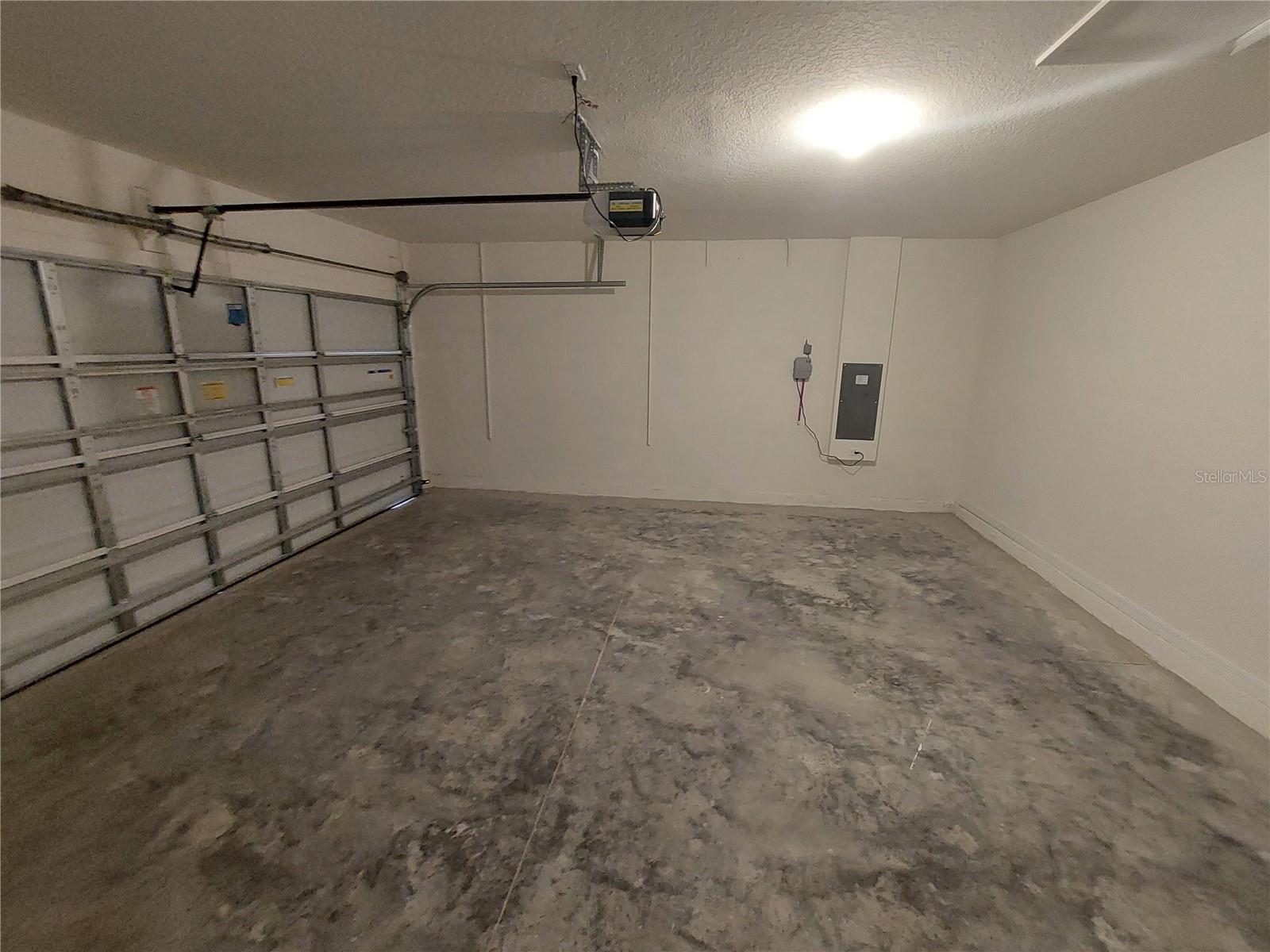 Image 16 of 21 For 35735 Sunflower Hill Drive