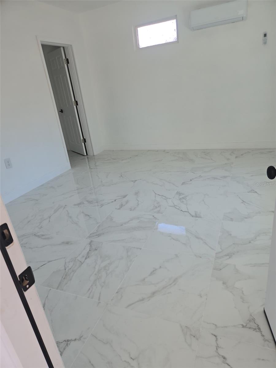 Image 5 of 9 For 205 Johnson Street