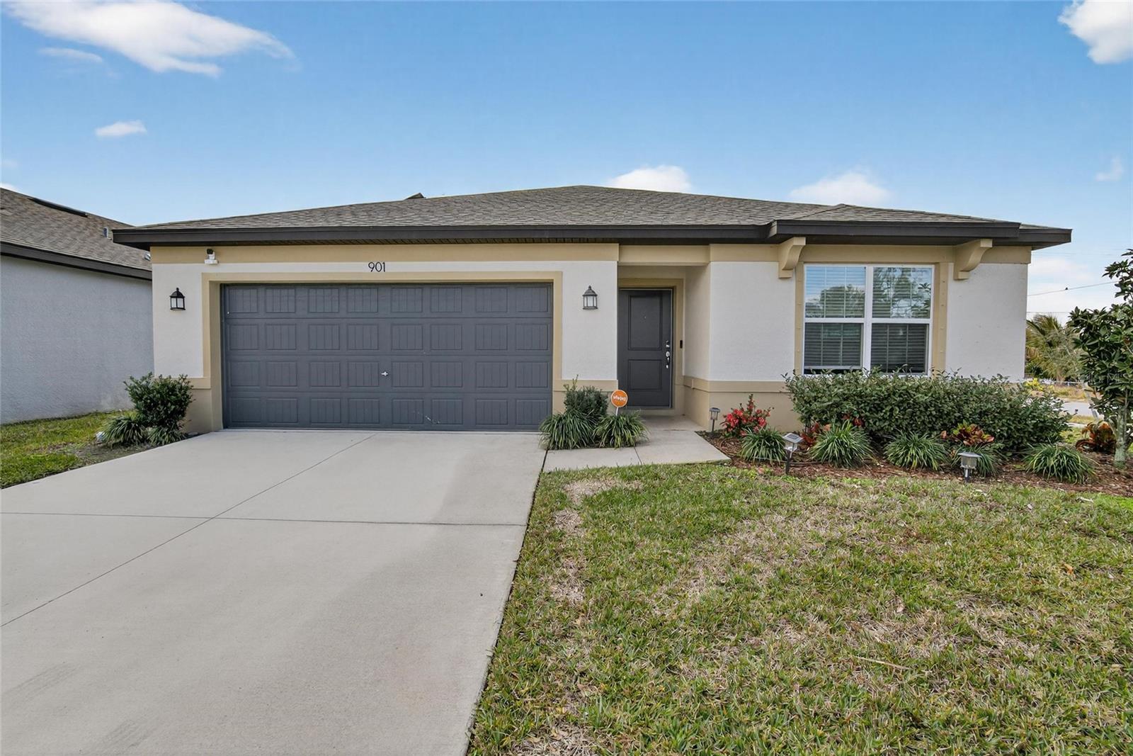 Image 2 of 56 For 901 Golden Shiner Avenue