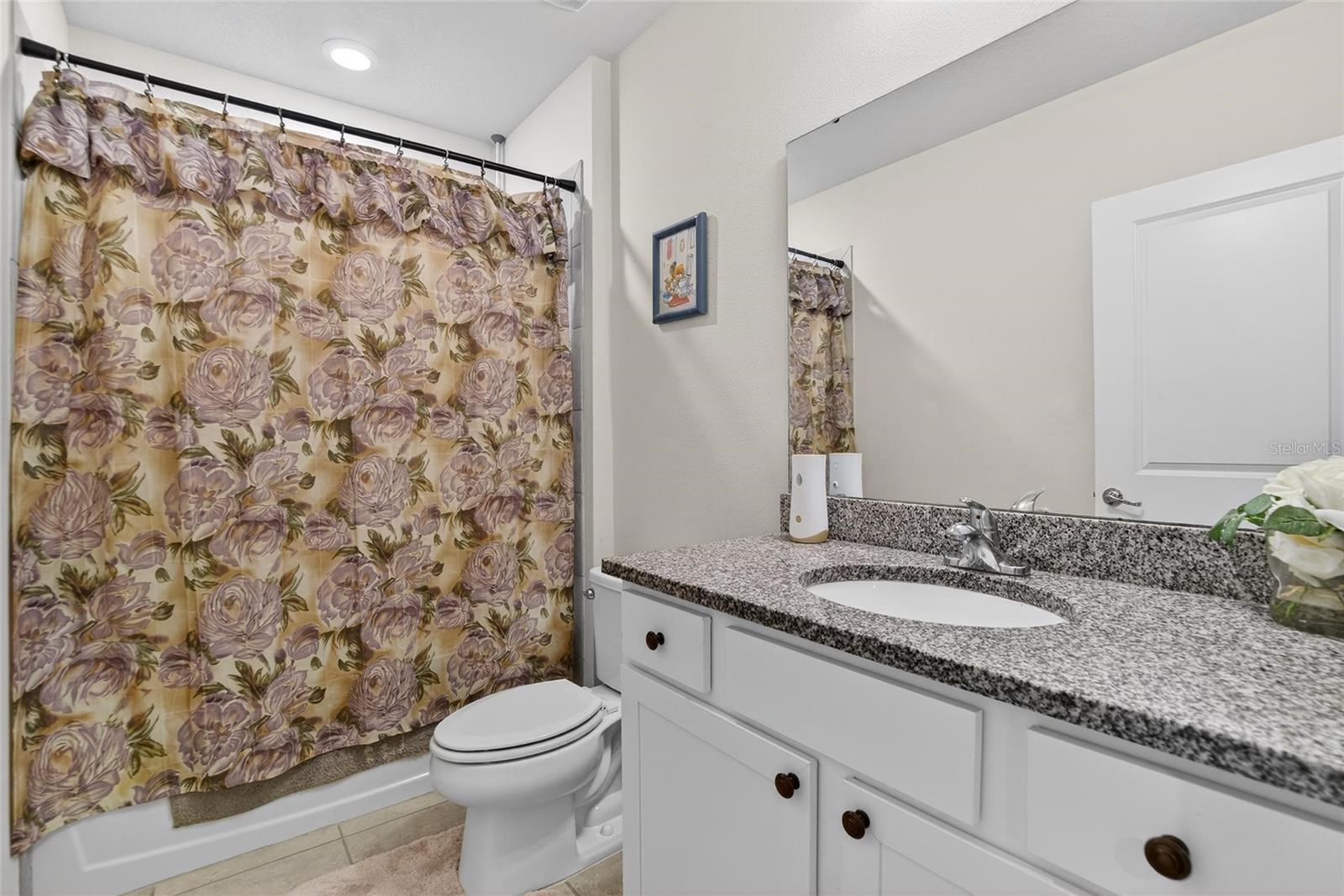 Image 24 of 56 For 901 Golden Shiner Avenue