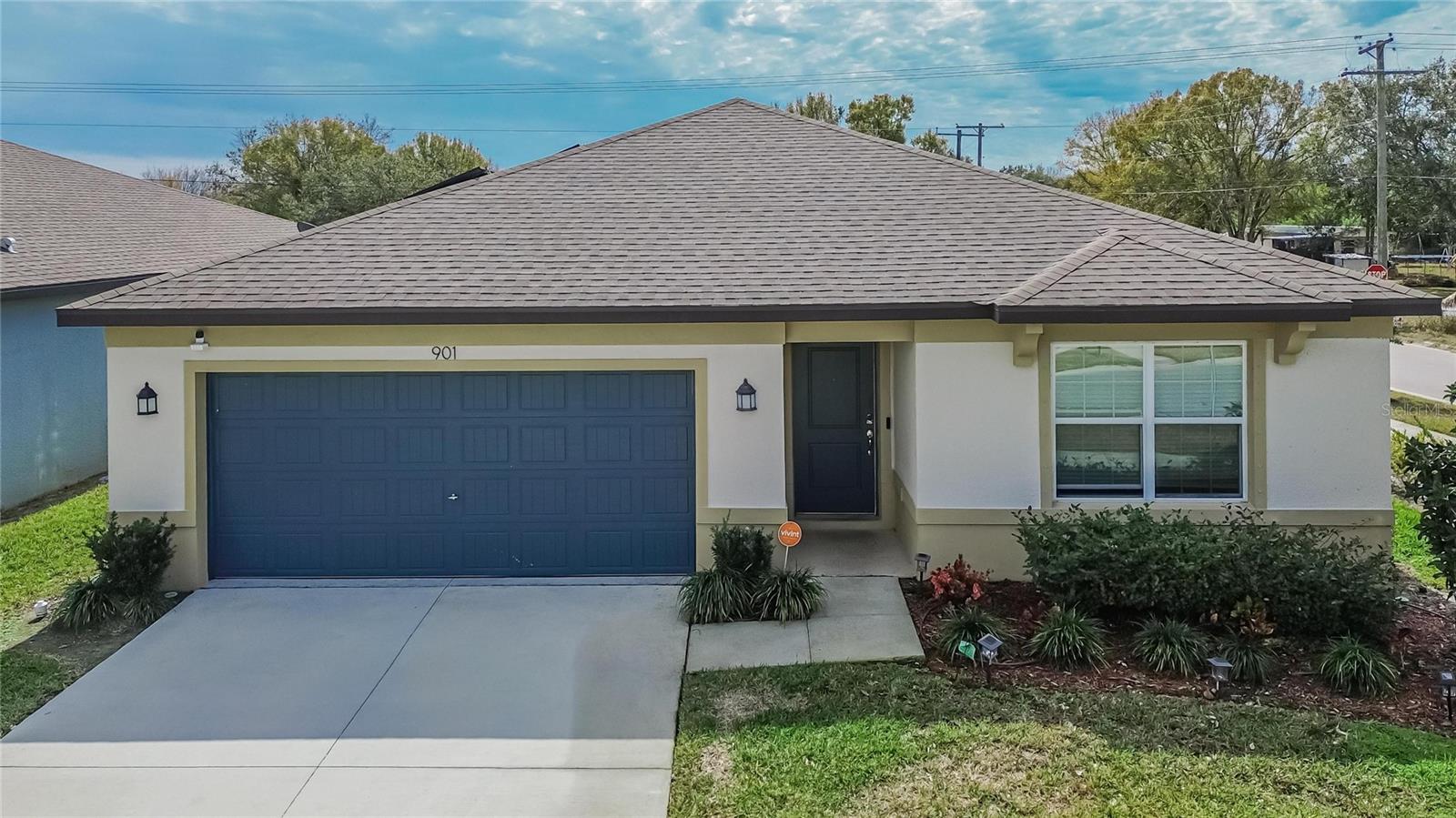 Image 34 of 56 For 901 Golden Shiner Avenue