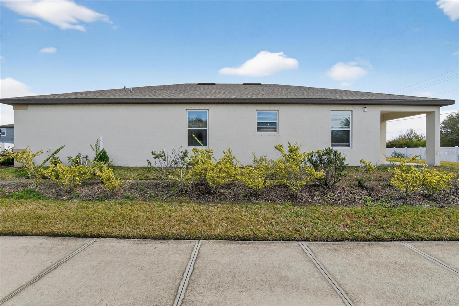 Image 36 of 56 For 901 Golden Shiner Avenue