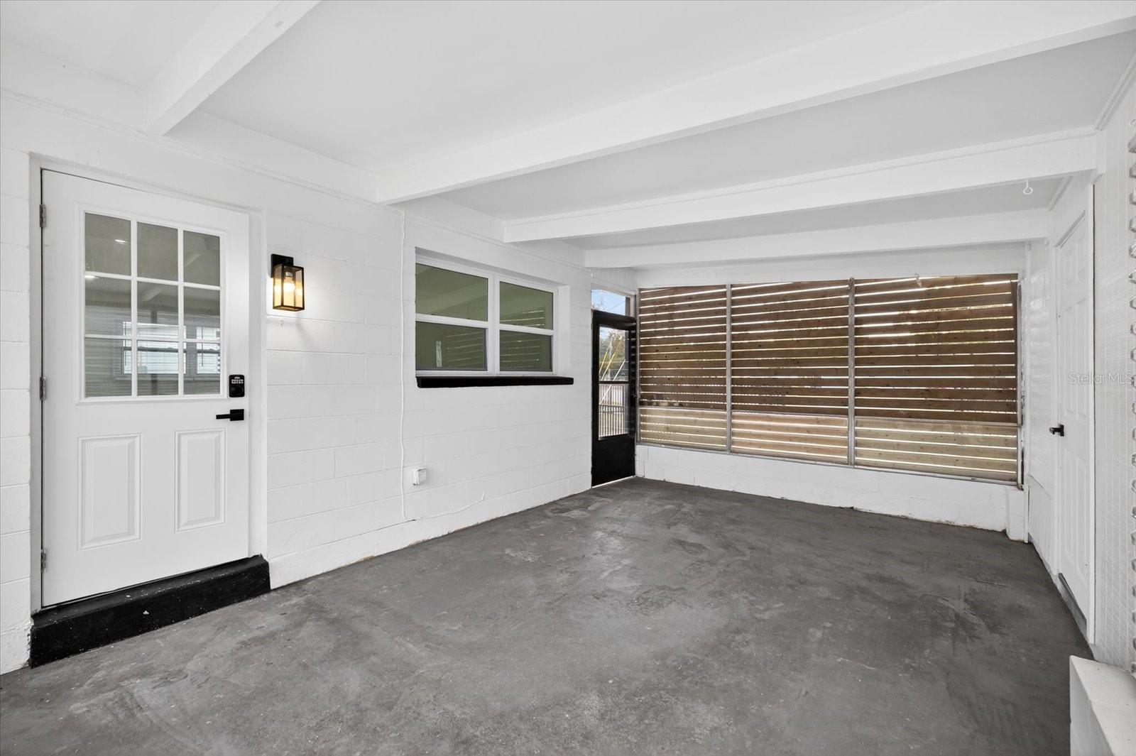 Image 18 of 47 For 5901 Coolidge Avenue