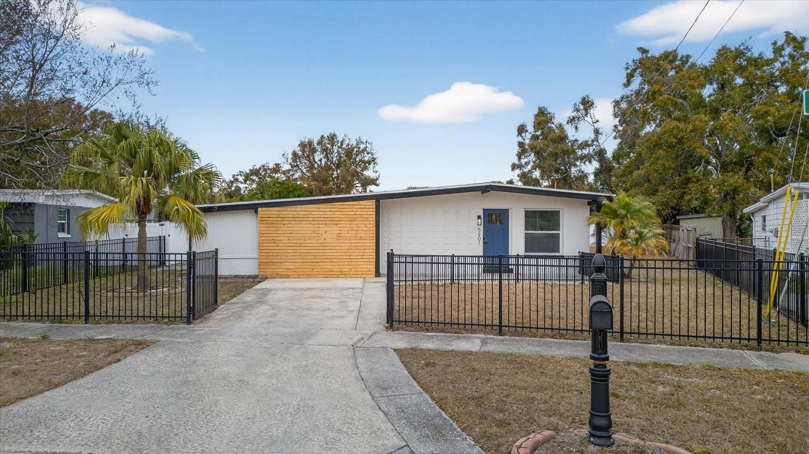 Image 3 of 47 For 5901 Coolidge Avenue