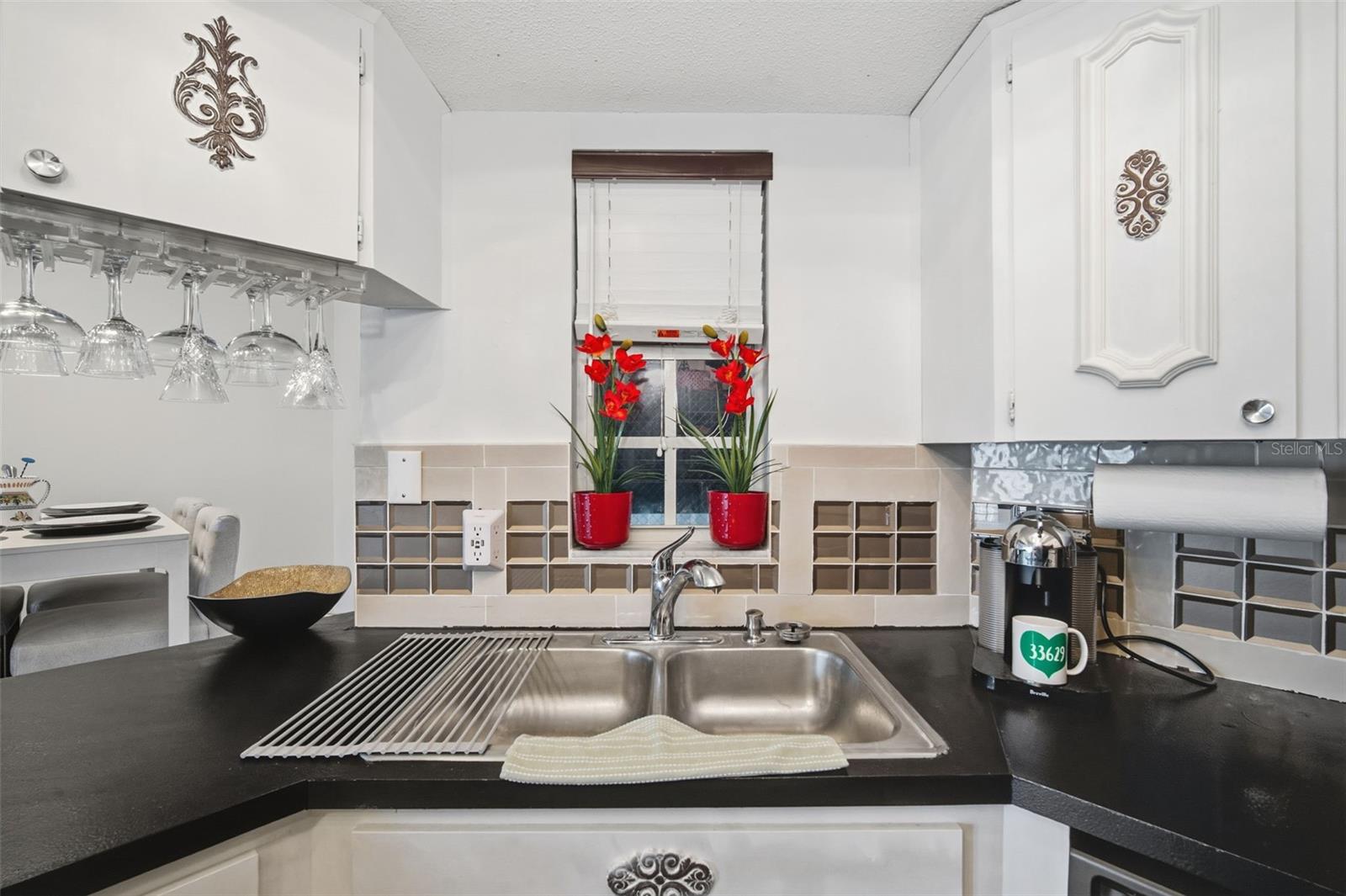 Image 20 of 69 For 2314 Clewis Court 204