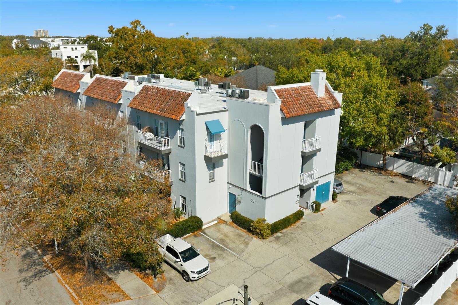 Image 25 of 69 For 2314 Clewis Court 204