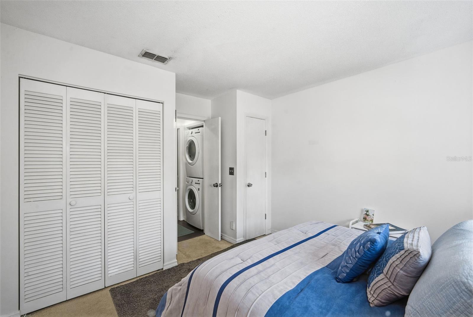 Image 7 of 69 For 2314 Clewis Court 204