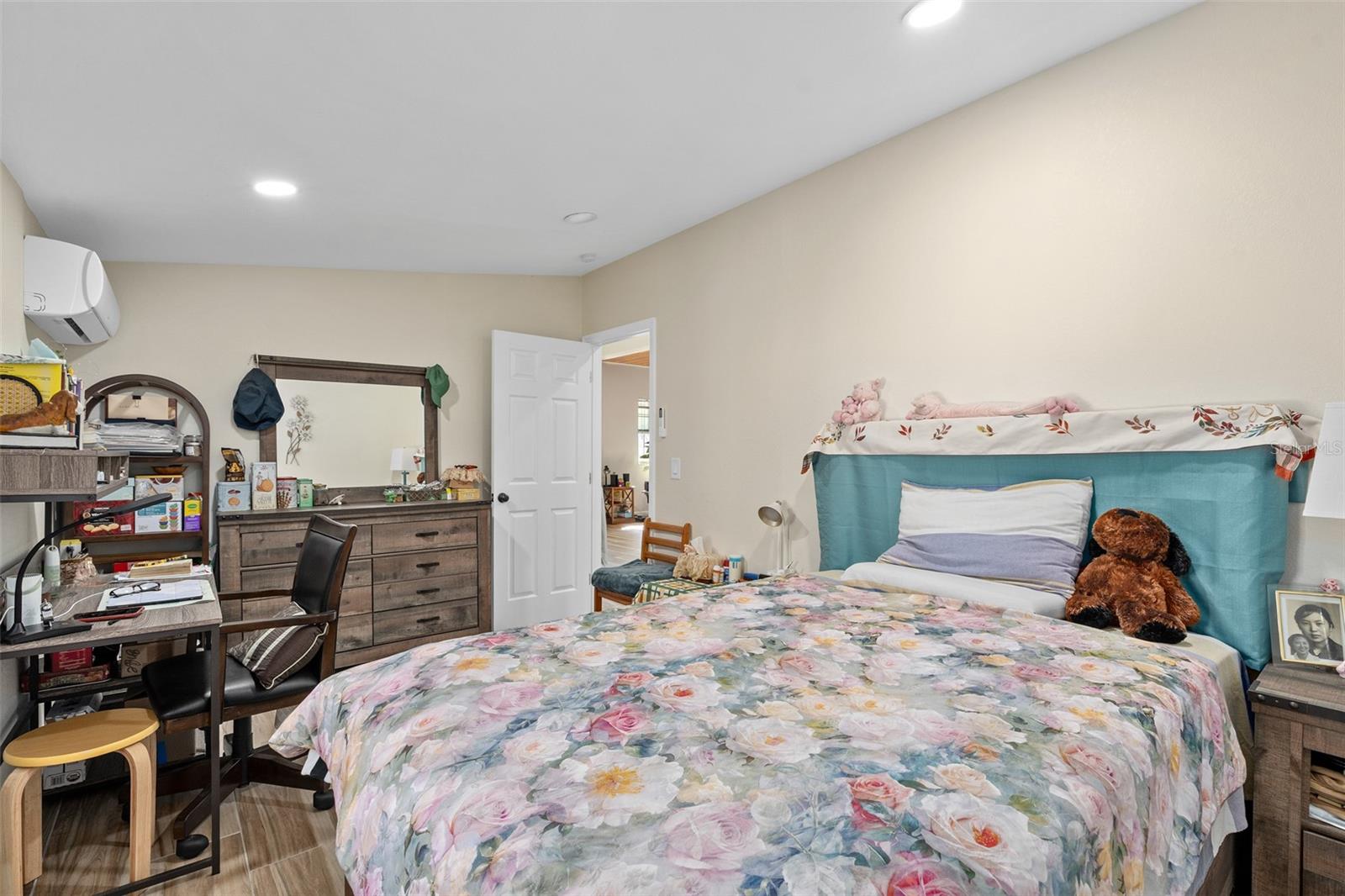 Image 14 of 31 For 1504 Lee Avenue