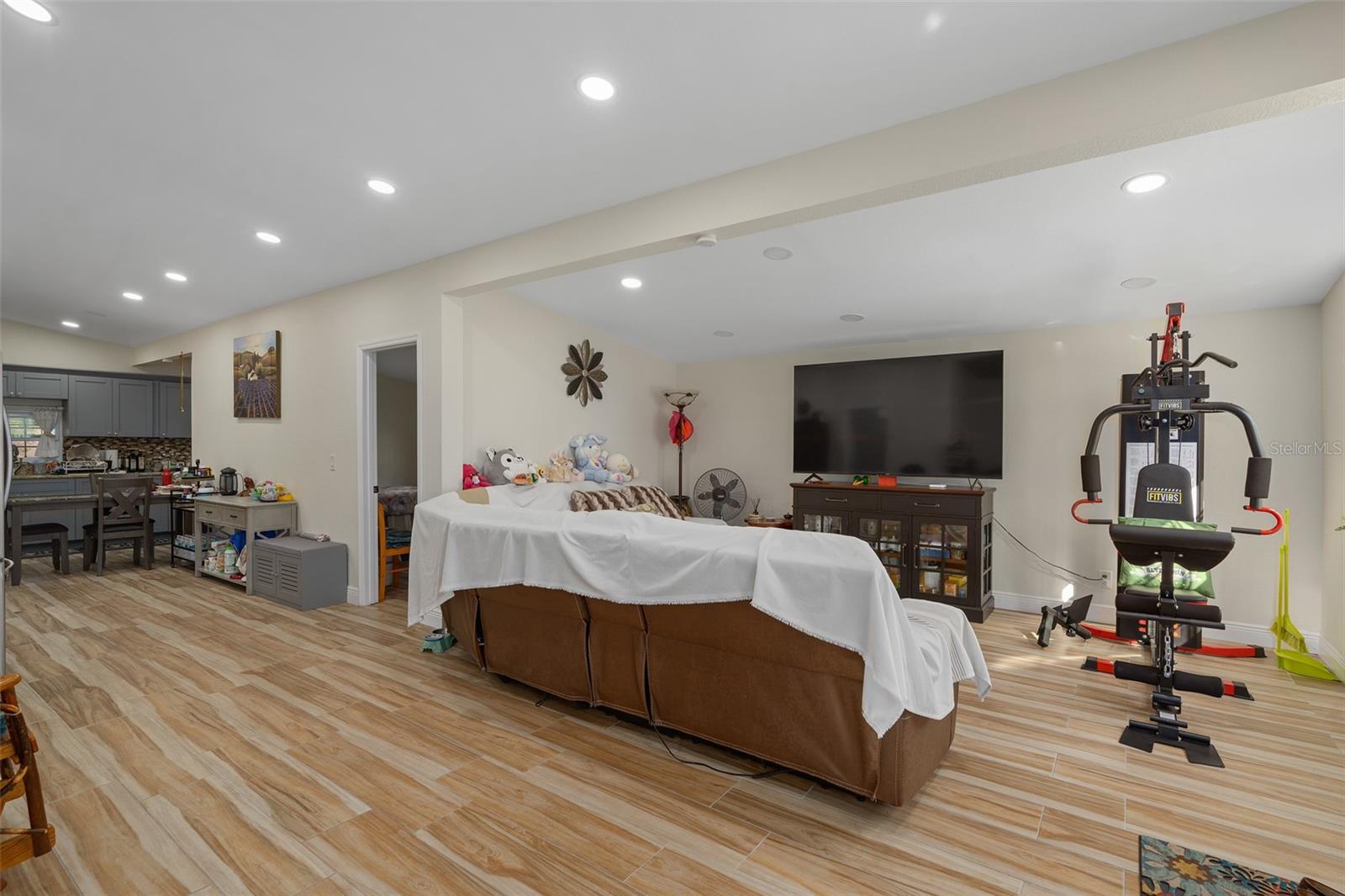 Image 4 of 31 For 1504 Lee Avenue