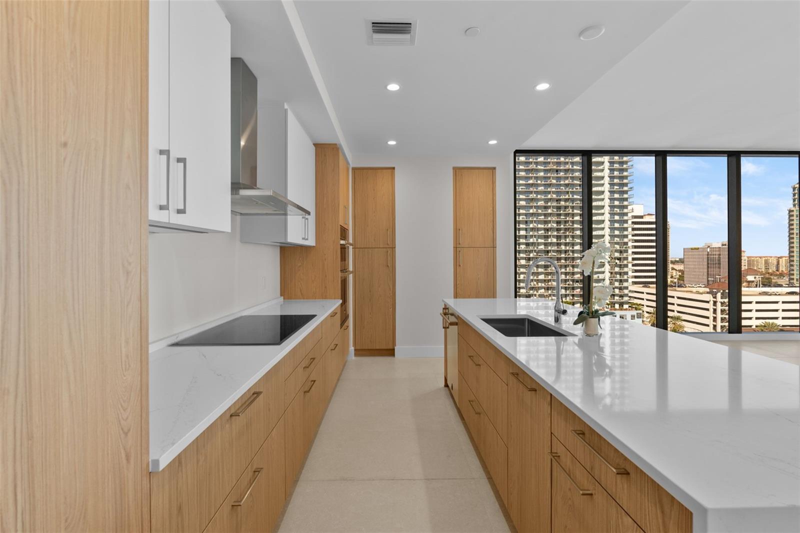 Image 4 of 26 For 275 1st Avenue S 1202