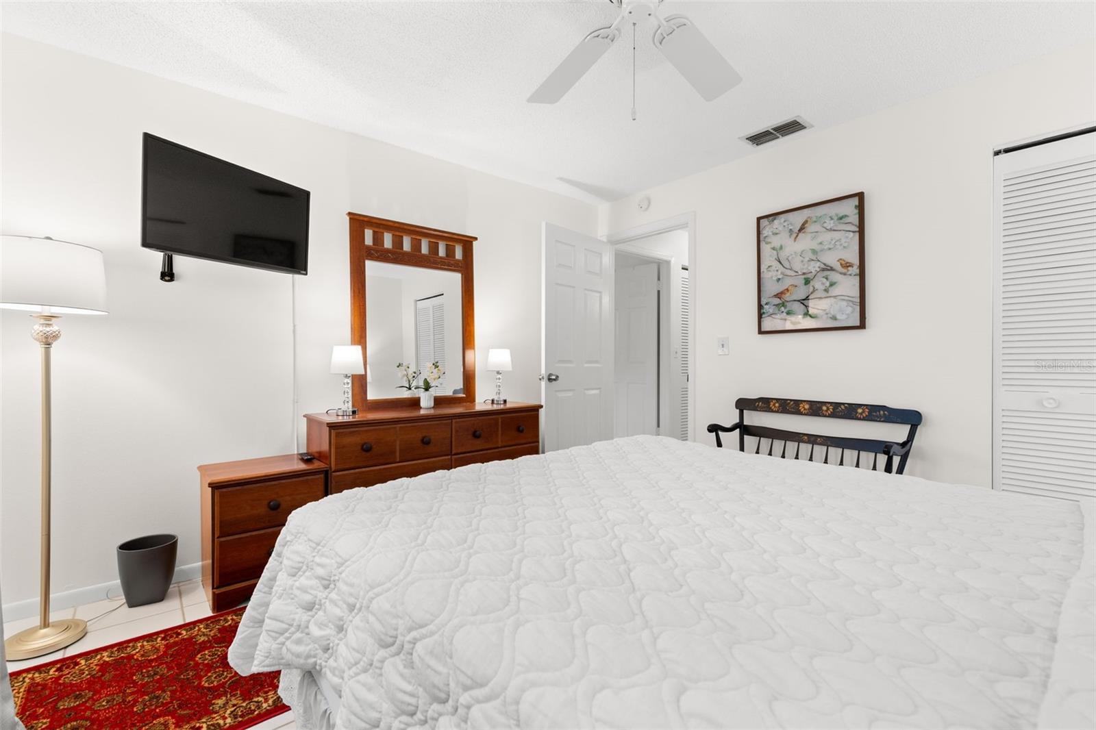 Image 19 of 25 For 3143 37th Lane S B