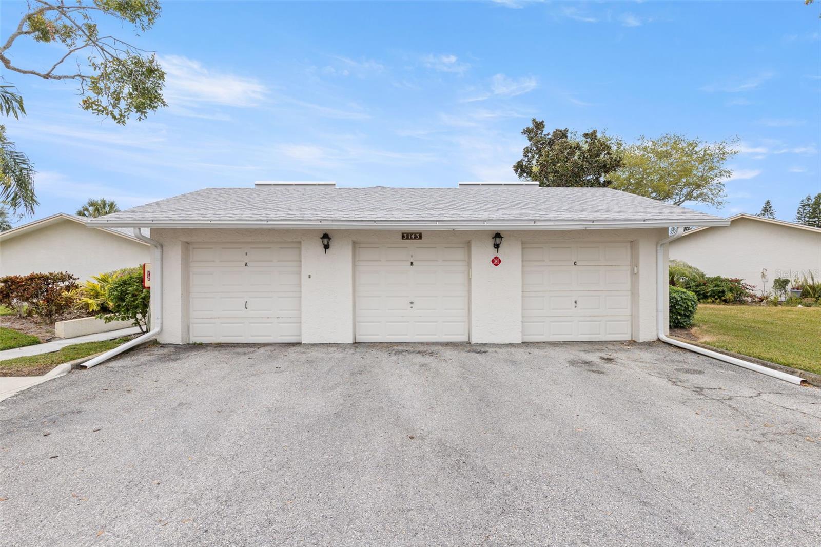 Image 2 of 25 For 3143 37th Lane S B