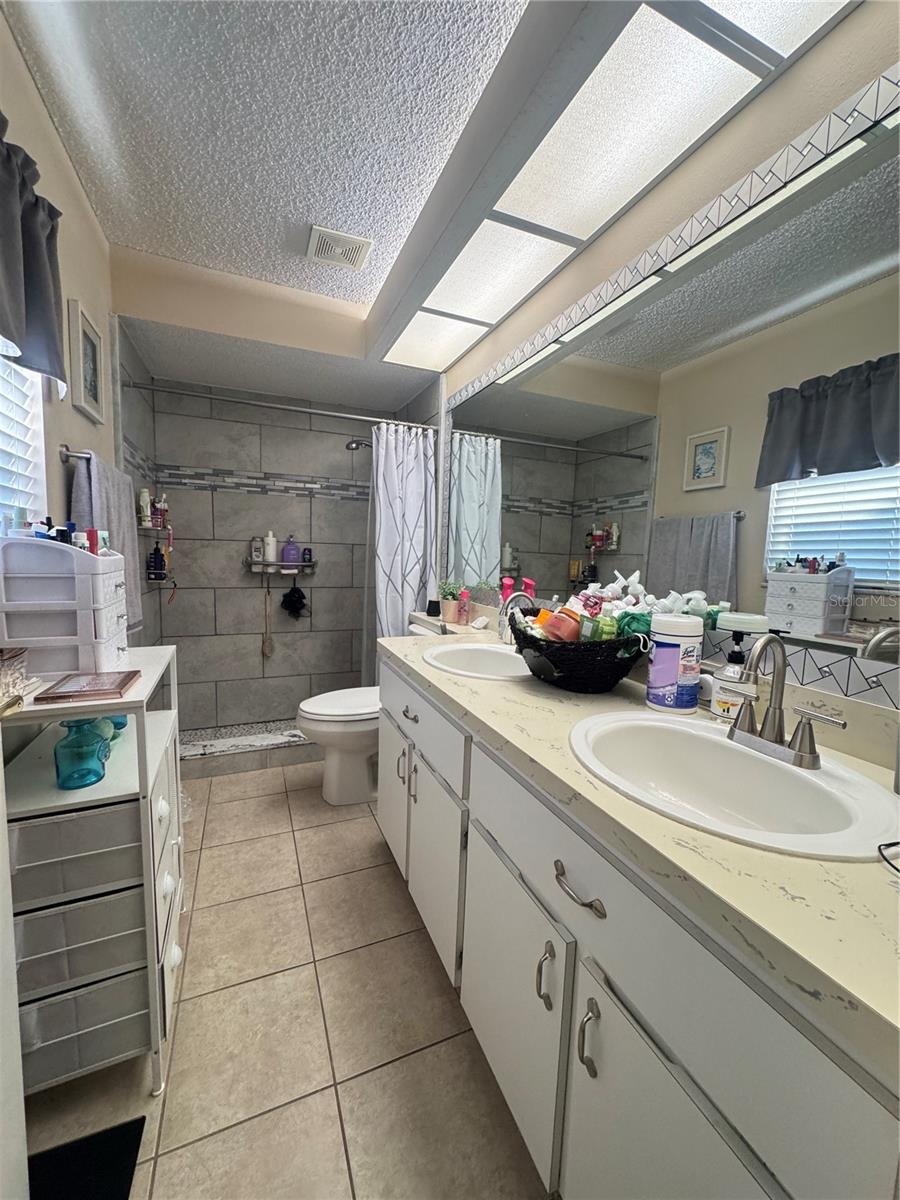 Image 16 of 22 For 10520 Millriver Drive