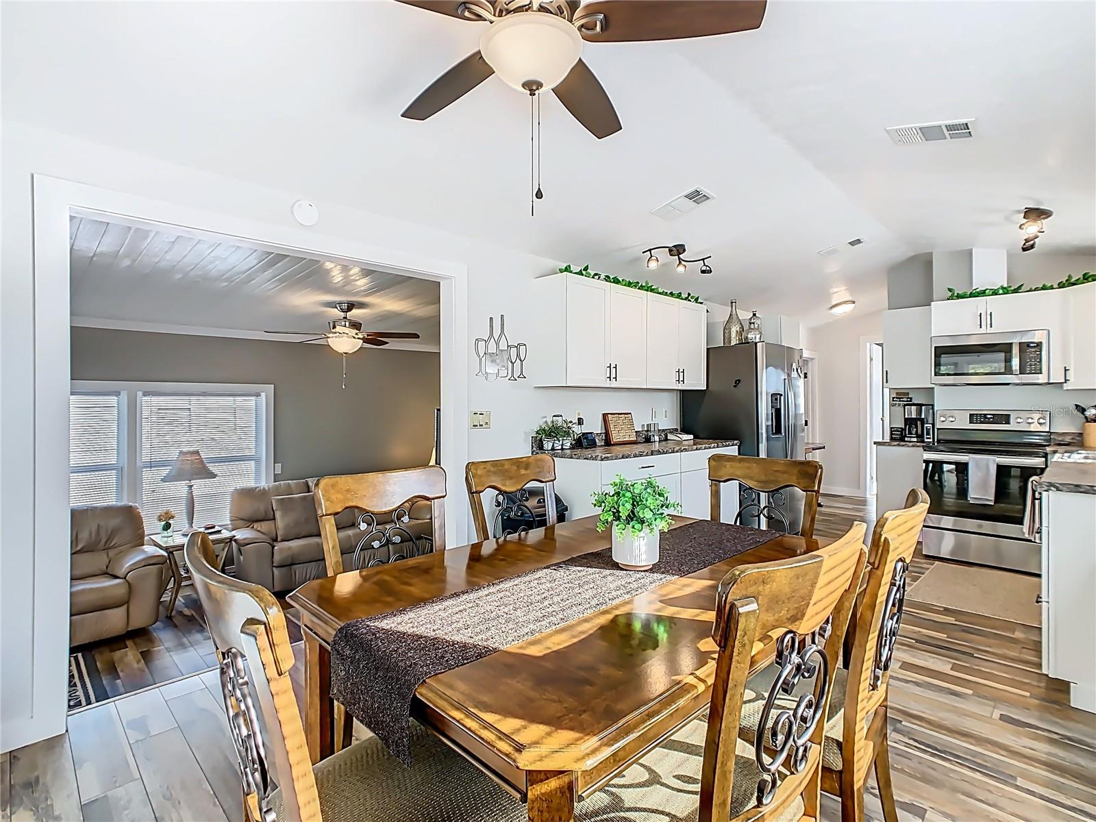 Image 5 of 26 For 446 Pine Loop