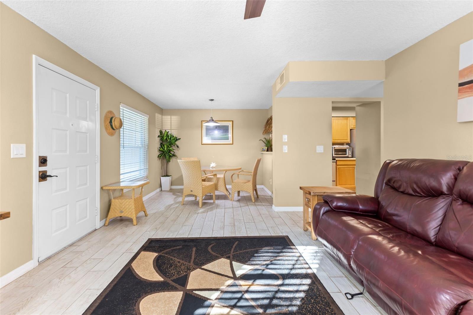 Image 10 of 28 For 2990 Bonaventure Circle 103