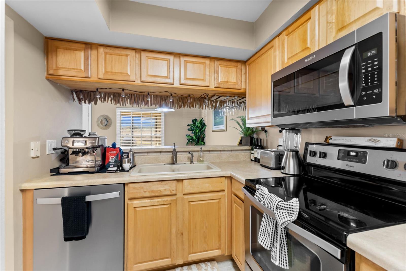 Image 15 of 28 For 2990 Bonaventure Circle 103