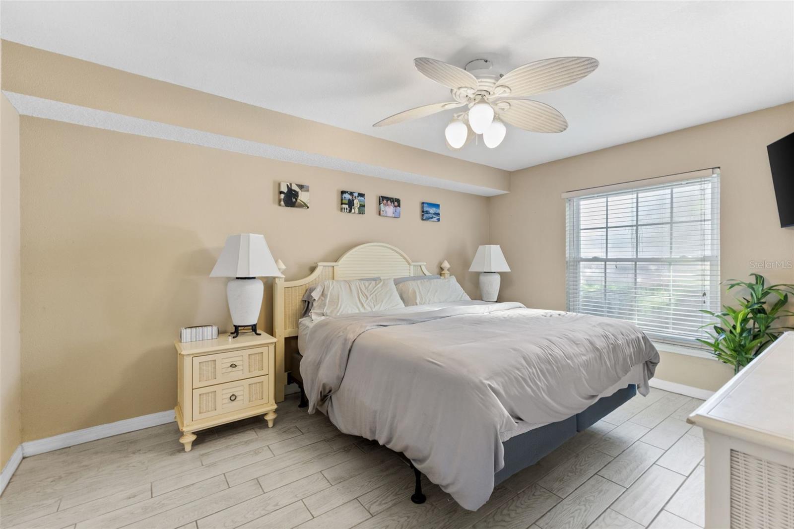 Image 20 of 28 For 2990 Bonaventure Circle 103