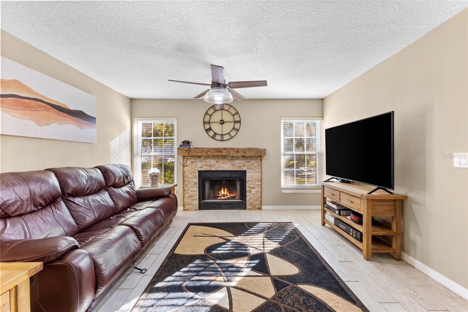 Image 6 of 28 For 2990 Bonaventure Circle 103