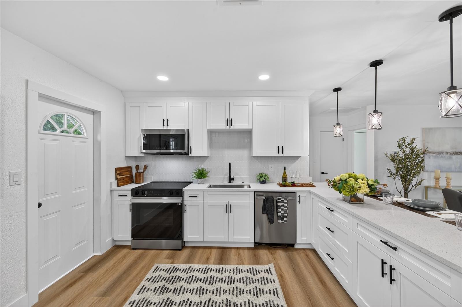 Image 14 of 63 For 5175 23rd Avenue N