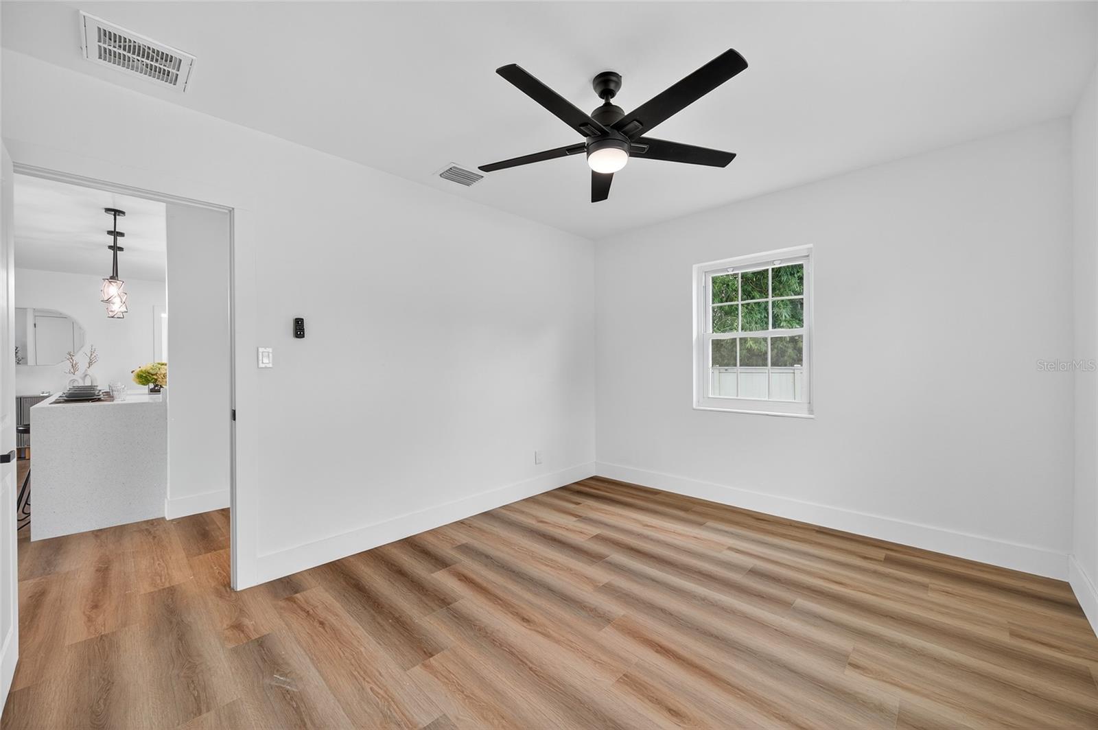 Image 32 of 63 For 5175 23rd Avenue N